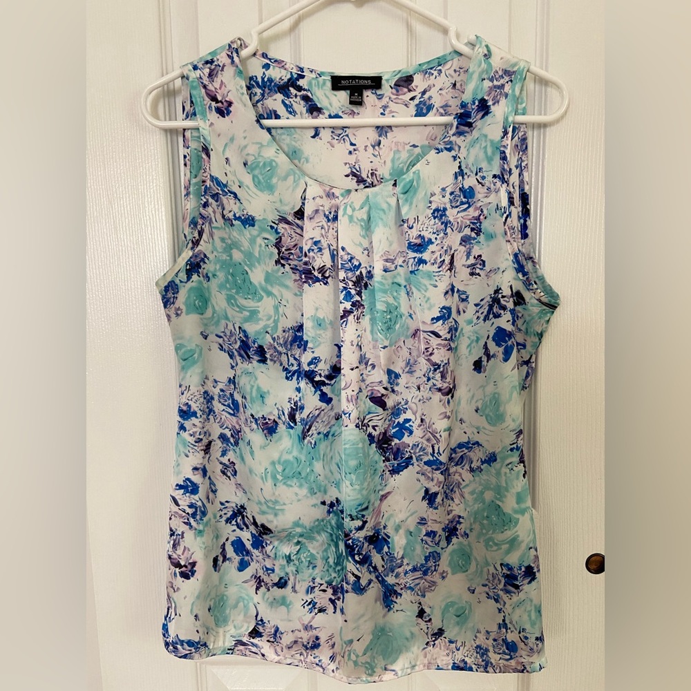 NOTATIONS FLORAL SLEEVELESS TOP Medium.